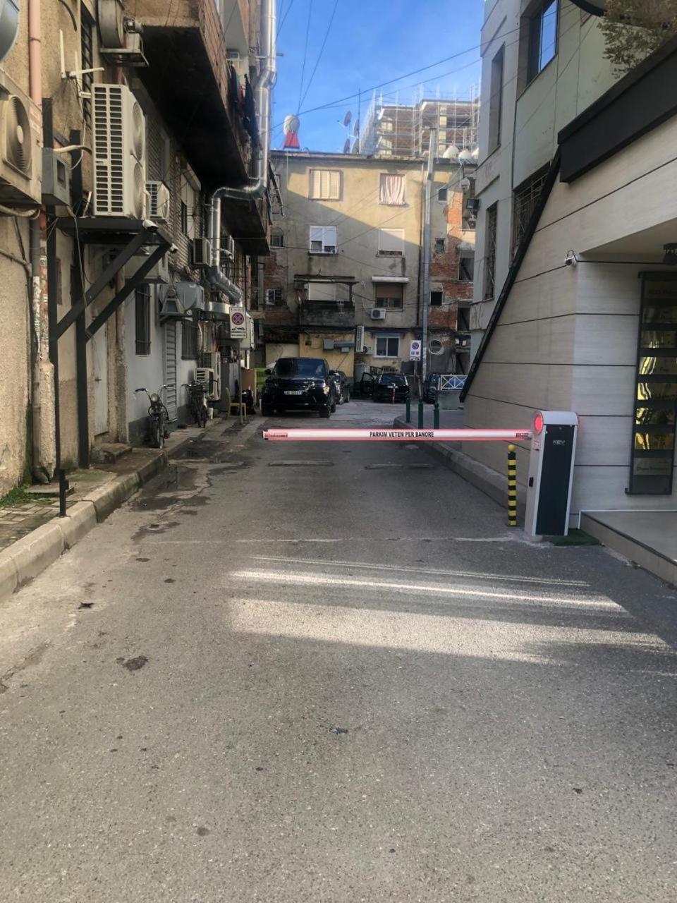 3M Urban Stay Tirana Buitenkant foto