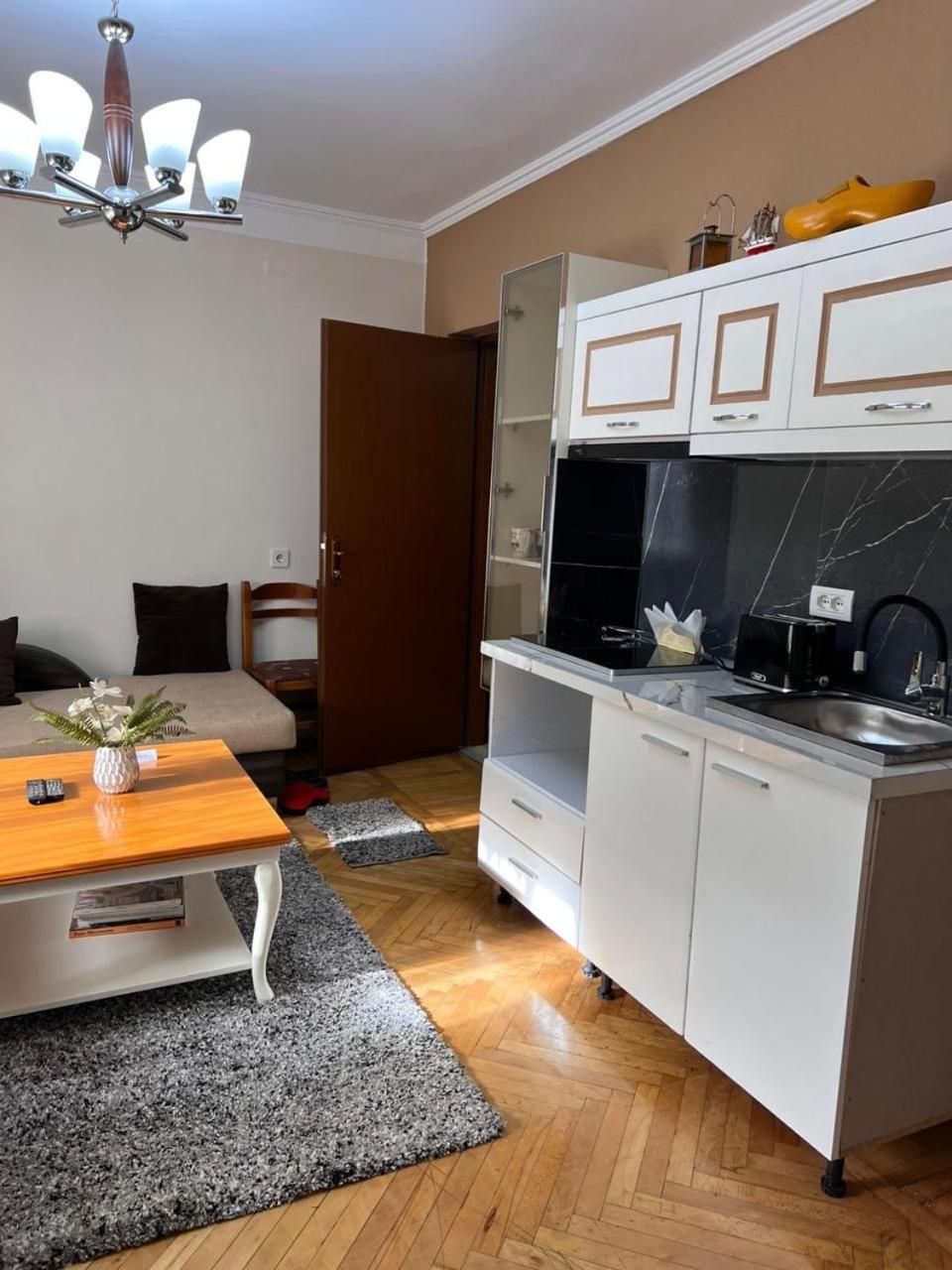 3M Urban Stay Tirana Buitenkant foto